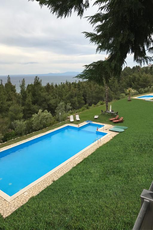 Paressa Villas Néa Fókaia Dış mekan fotoğraf